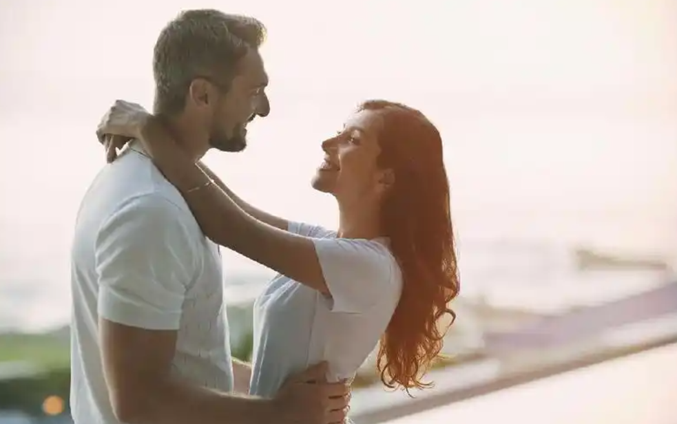 上海市私人调查:怎么劝想离婚的夫妻和好