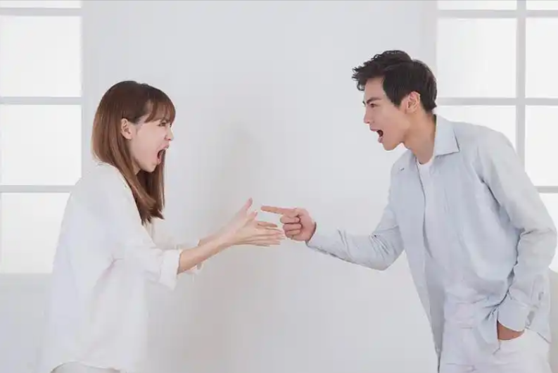 上海市侦探公司：老婆出轨了怎么处理